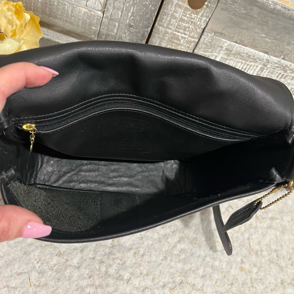 Authentic COACH Vintage Small Flap Shoulder Bag Black GUC! - Picture 11 of 12